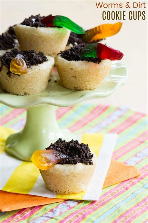 5-ingredient-worms-and-dirt-cookie-cup image