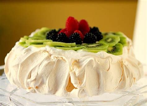 how-to-make-pavlova-a-classic-recipe-brown-eyed image
