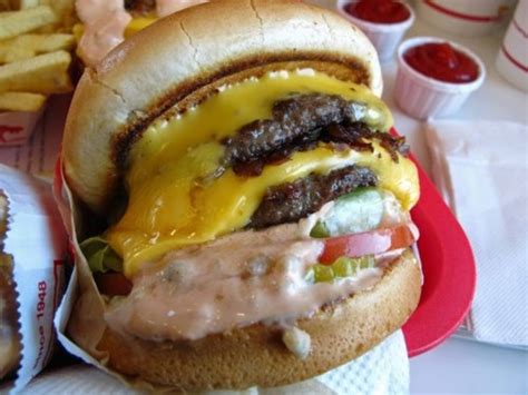 the-best-cheeseburger-you-will-ever-eat-delishably image