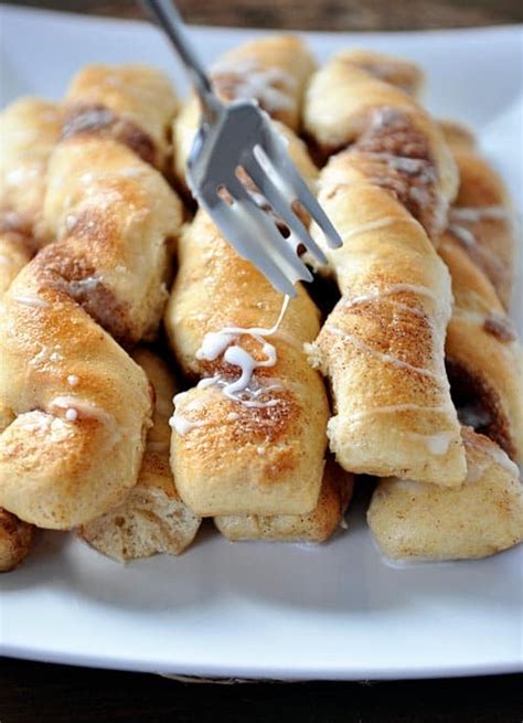 cinnamon-and-sugar-breadstick-twists-mels-kitchen-cafe image