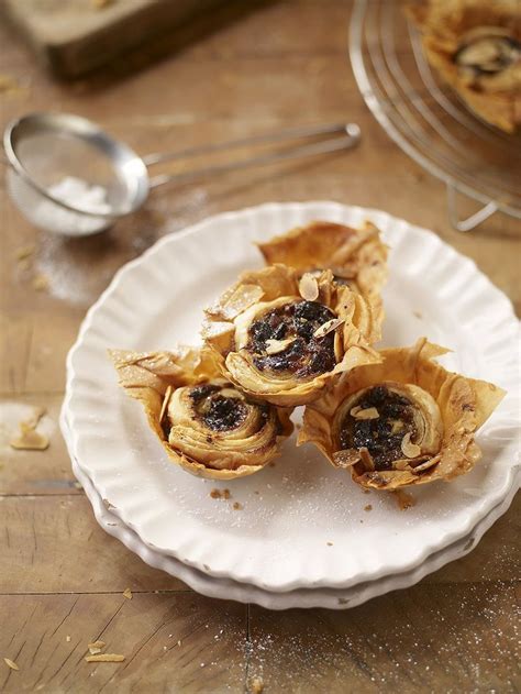 perfect-mince-pies-fruit-recipes-jamie-oliver image