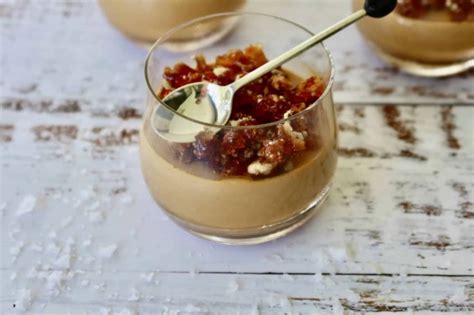 easy-salted-caramel-panna-cotta-with-praline image