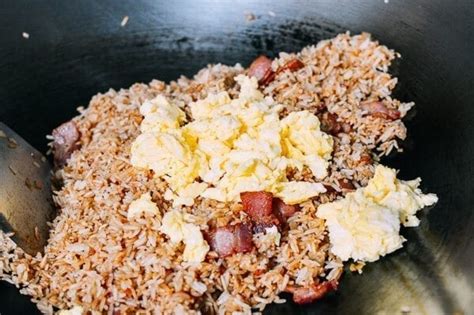 bacon-and-egg-fried-rice-the-woks-of-life image
