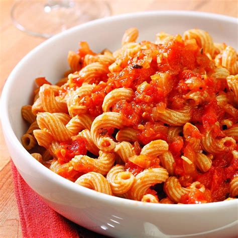 garden-tomato-sauce-recipe-eatingwell image