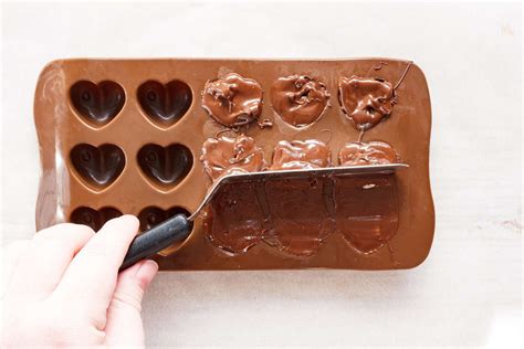 how-to-make-molded-and-filled-chocolates image