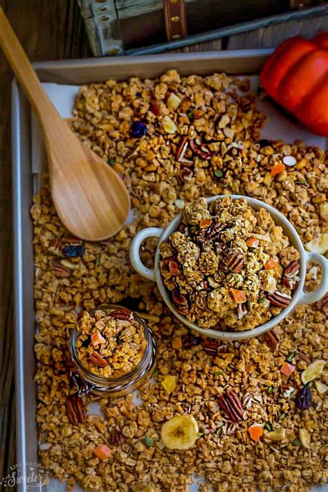 pumpkin-granola-homemade-granola-recipe-easy image