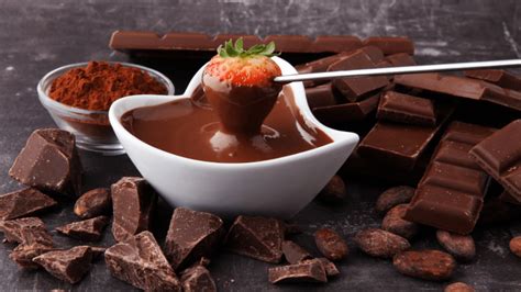 how-to-make-a-healthy-chocolate-fondue-jamie-geller image