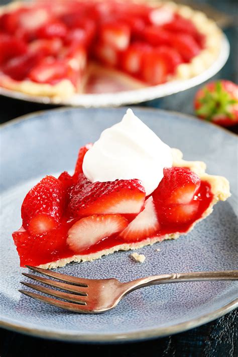 fresh-strawberry-pie-and-a-low-sugar-version image