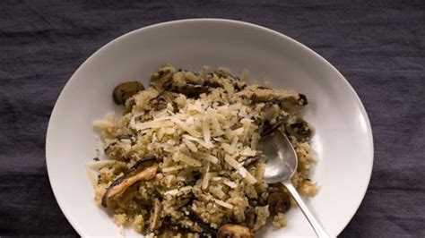 quinoa-risotto-with-mushrooms-and-thyme-recipe-bon image