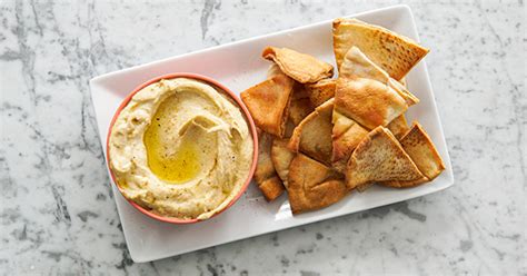 easy-homemade-hummus-with-zaatar-pita-chips image