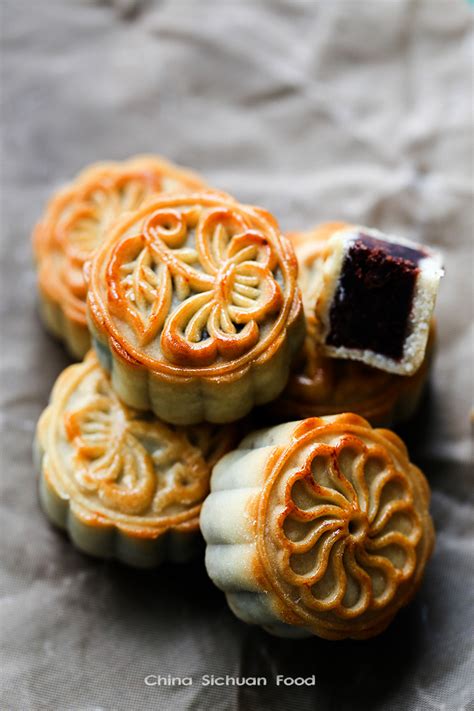 chinese-mooncake-yue-bing-china-sichuan-food image