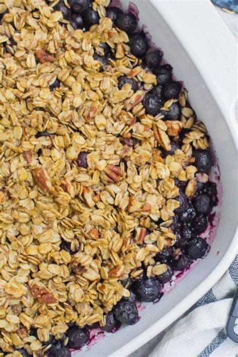 the-best-healthy-blueberry-crisp-the-clean-eating-couple image