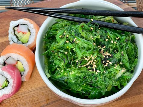 japanese-seaweed-salad-wakame-asian-caucasian image