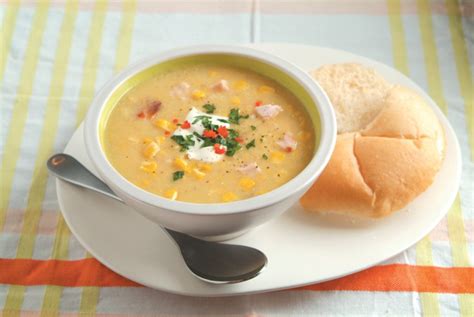 smoked-chicken-and-corn-chowder-healthy-food-guide image
