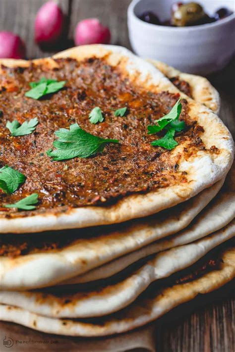 easy-lahmacun-recipe-turkish-pizza-the image
