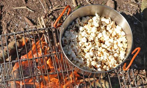 how-to-make-campfire-popcorn-5-ways-cool-of-the-wild image