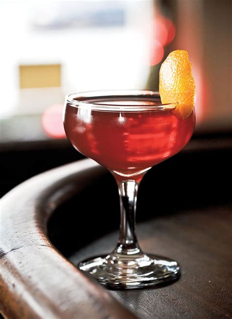 seelbach-cocktail-recipe-punch image