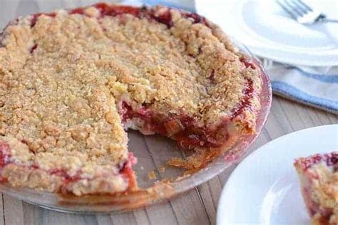 the-best-strawberry-rhubarb-pie-mels-kitchen-cafe image
