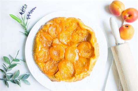 apricot-tarte-tatin-mon-petit-four image