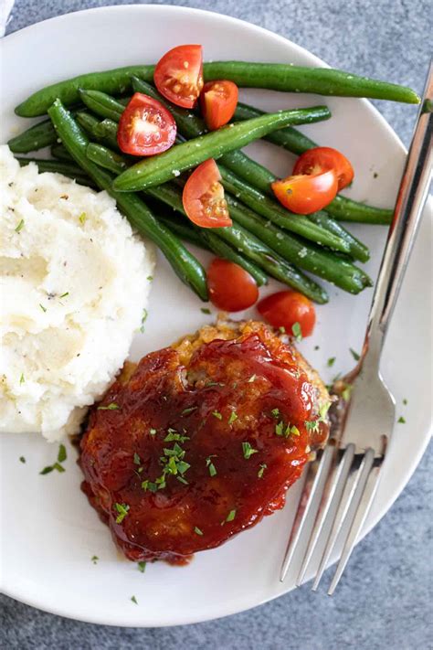 cheesy-mini-meatloaf-taste-and-tell image