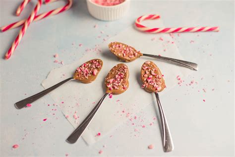 peppermint-chocolate-spoons-the-spruce-eats image