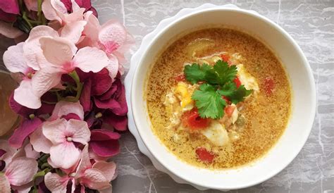 best-peruvian-chupe-de-camarones-shrimp-soup image