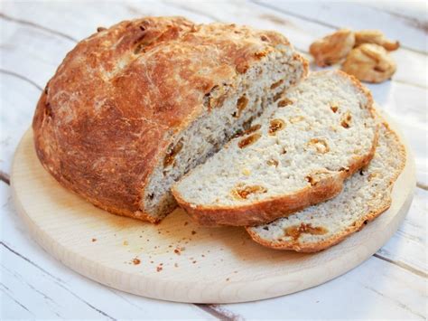 fig-and-walnut-bread-carolines-cooking image