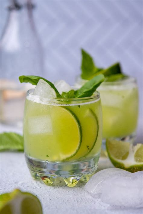 basil-vodka-gimlet-cocktail-how-to-make image