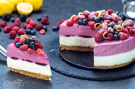 no-bake-berry-lemon-yogurt-mousse-cake-home image