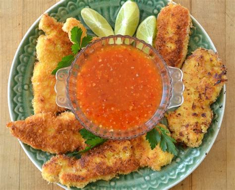 coconut-chicken-with-sweet-chili-dipping-sauce-the image