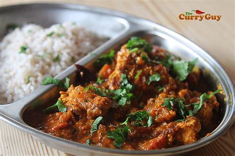 how-to-make-easy-chicken-madras-curry-from-scratch image