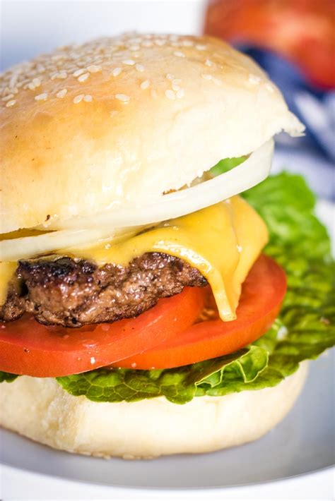 best-homemade-beef-burgers-5-ingredients-kylee-cooks image
