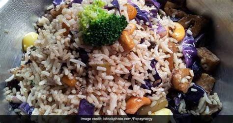 shiitake-fried-rice-with-water-chestnuts image
