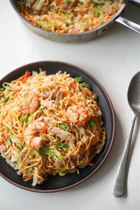 pancit-canton-recipe-filipino-stir-fried-noodles image