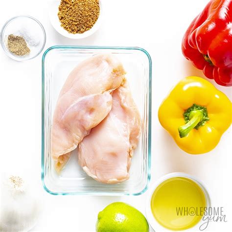 how-to-make-chicken-fajitas-easy-fajita image