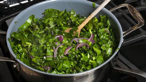 rachaels-warm-winter-greens-salad-recipe-rachael image