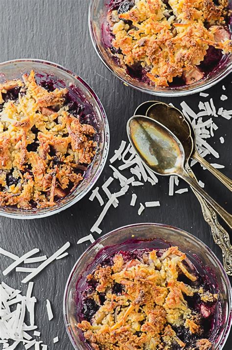 paleo-pear-and-blueberry-crisp-may-i-have-that image
