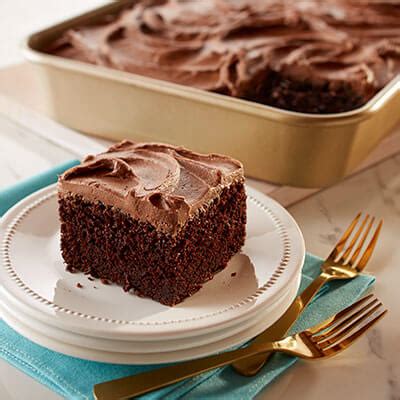 chocolate-cake-with-chocolate-buttercream-frosting image