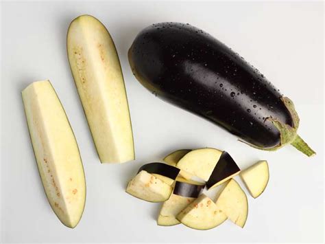 7-surprising-health-benefits-of-eggplants image