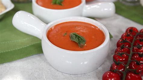 easy-and-creamy-tomato-soup-with-a-garlic-hummus image