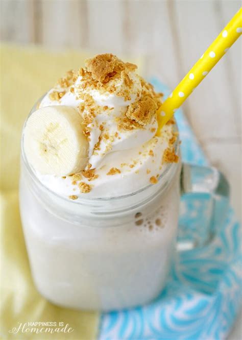 healthy-banana-cream-pie-smoothie-happiness-is image