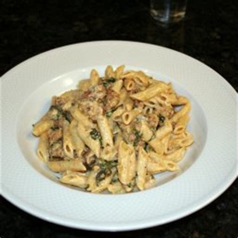 pasta-with-spinach-sausage-and-roquefort-cream image