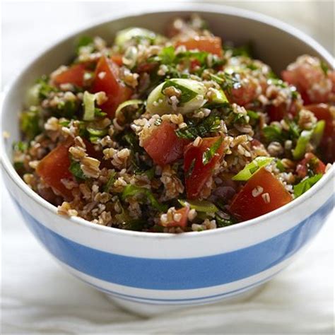 spicy-tabbouleh-salad-chatelaine image
