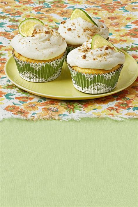 best-key-lime-pie-cupcakes-recipe-how-to-make image