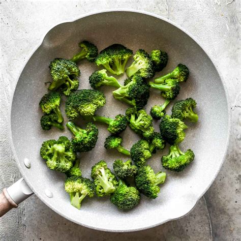 teriyaki-tofu-and-broccoli-dishing-out-health image