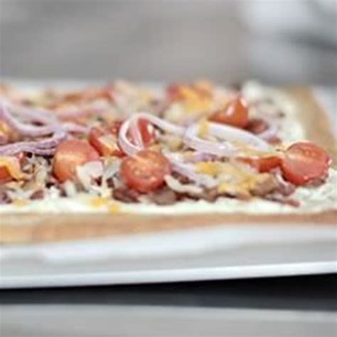 spicy-jalapeno-and-bacon-flatbread-yum-taste image
