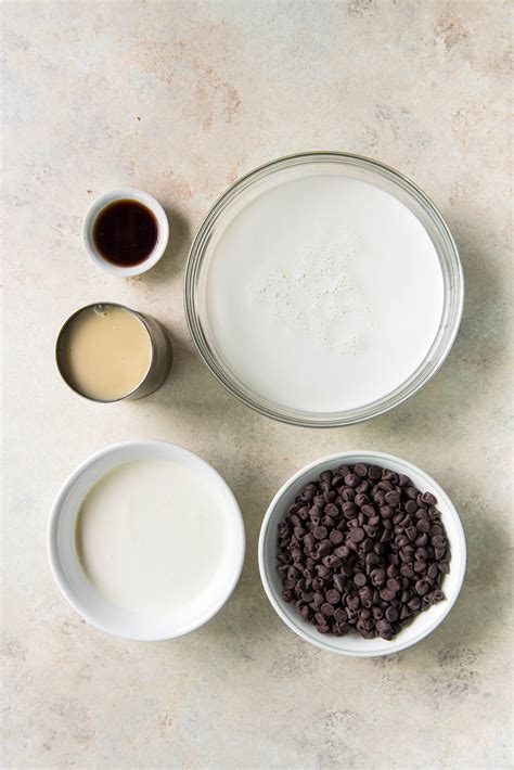 creamy-crock-pot-hot-chocolate-slow-cooker image