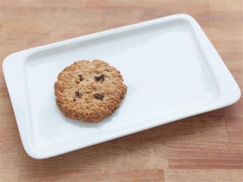 doris-oat-bran-cookies-recipe-cdkitchencom image