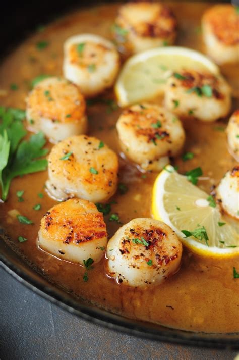 pan-seared-scallops-with-lemon-butter-sauce image