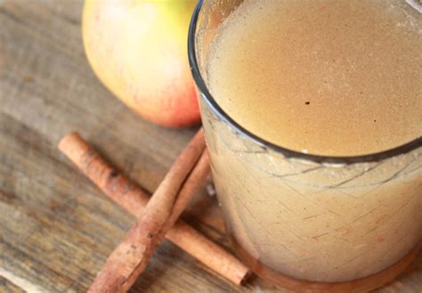 sweet-apple-cider-vinegar-detox-drink-divas-can-cook image